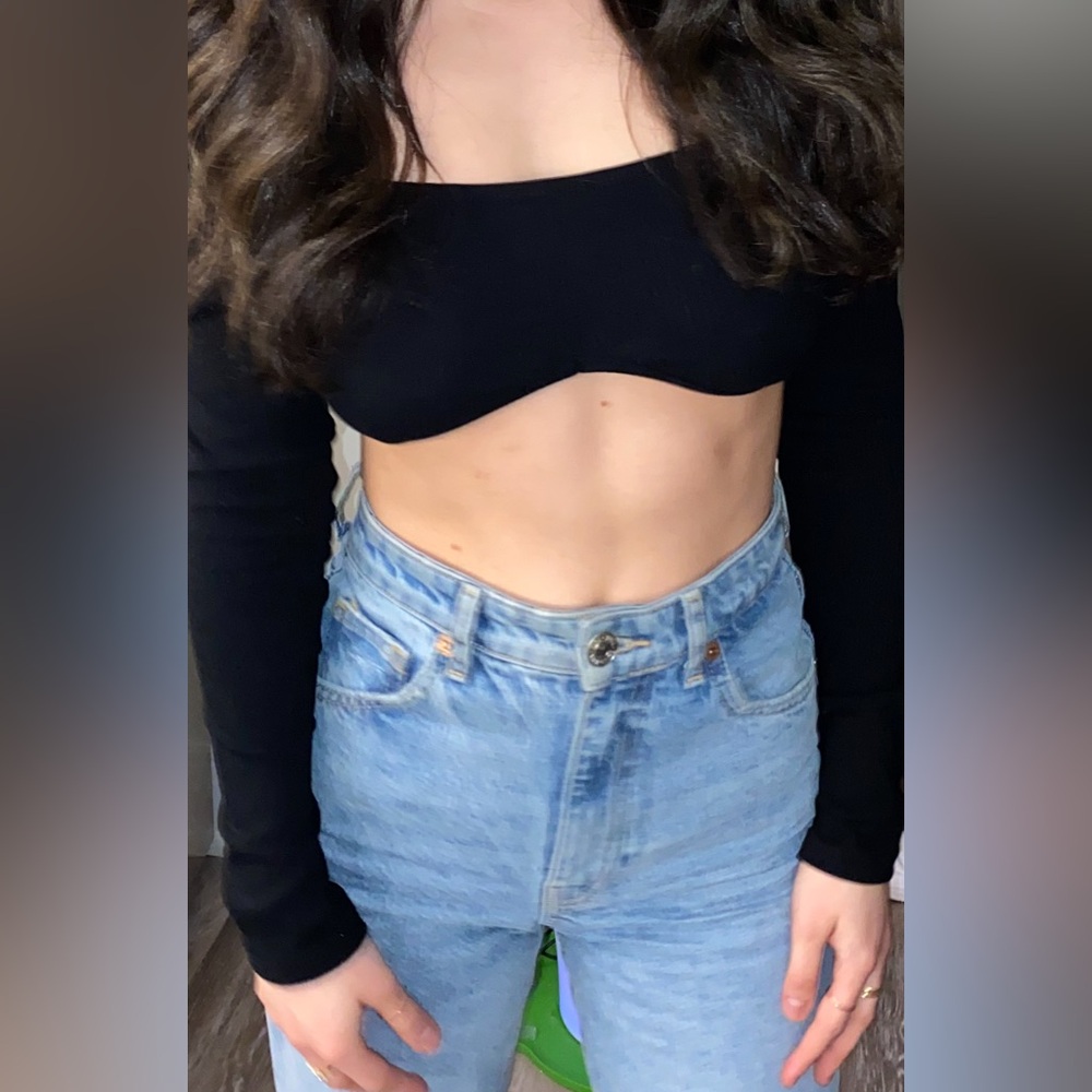 SHEIN Blaxk cropped long sleeve